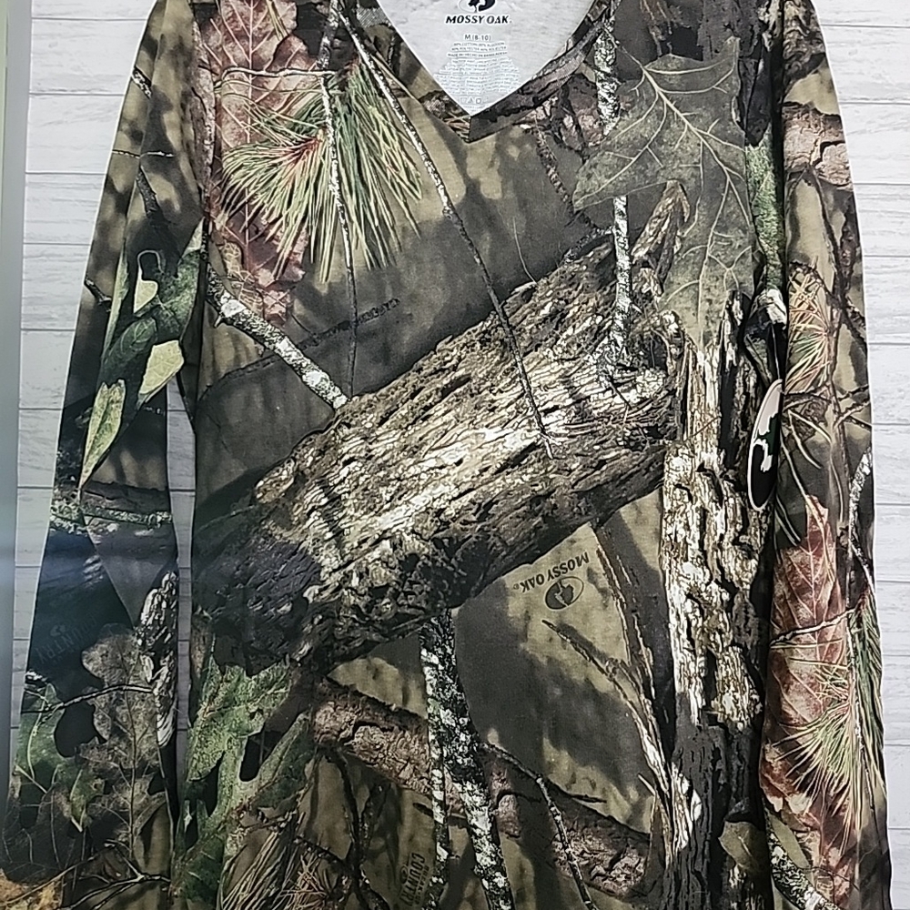Mossy Oak Women's Camo Long Sleeve V-Neck Hunting Shirt Size Medium M 8-10 NWT